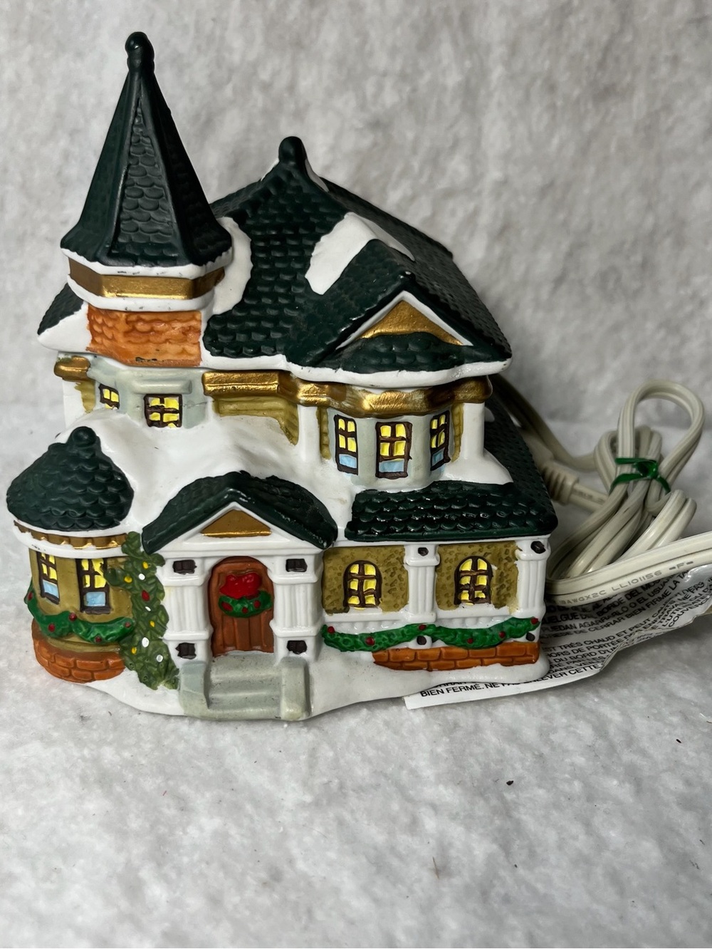 Vtg Christmas Village House Plug-In Potpourri Warming Air Freshener